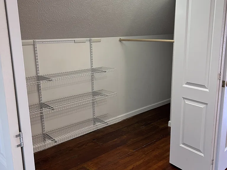 1141 Charleston St — Photo 14