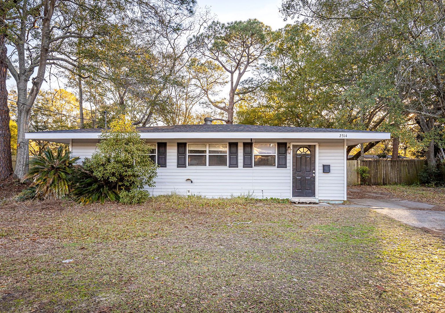 2314 14th St, Pascagoula, MS 39567 Zillow