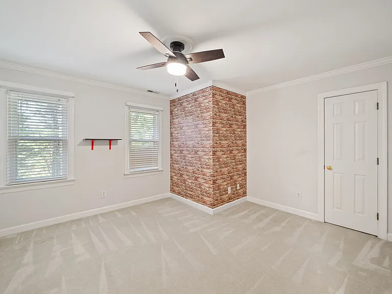 4601 Jamesford Dr — Photo 28