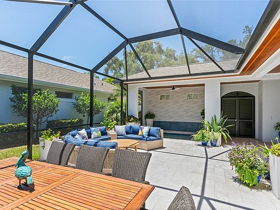 5th image of 777 Hampton Woods Ln SW