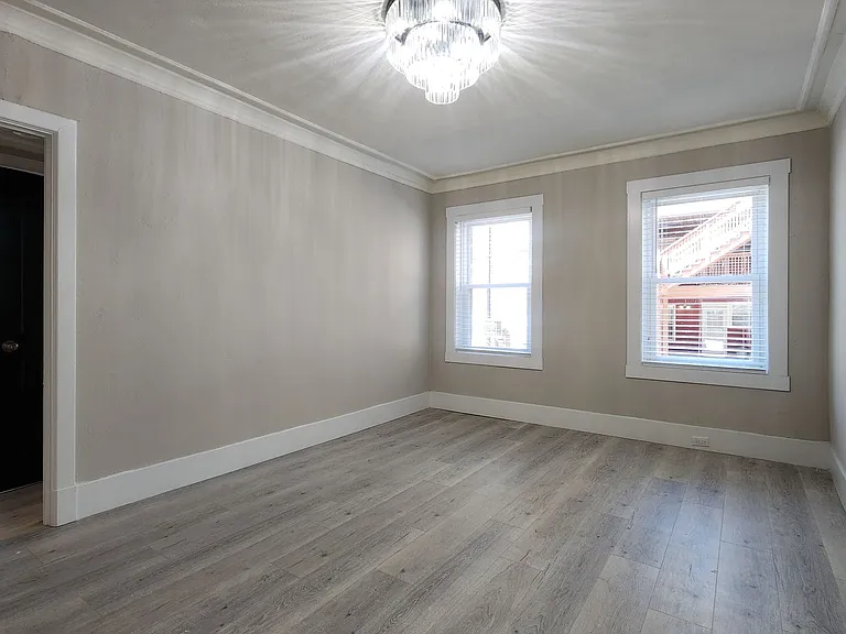 7556-7560 Byron Pl — Photo 7