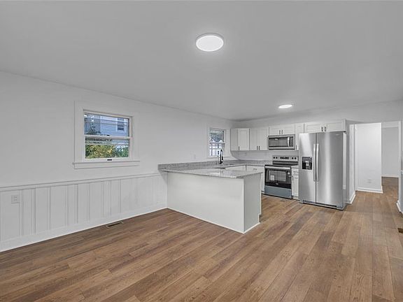 4th image of 416 Maryland Ave