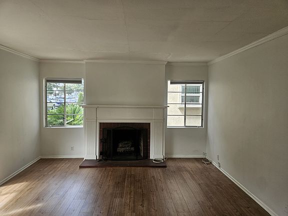 3rd image of 1101 E Carson St #1
