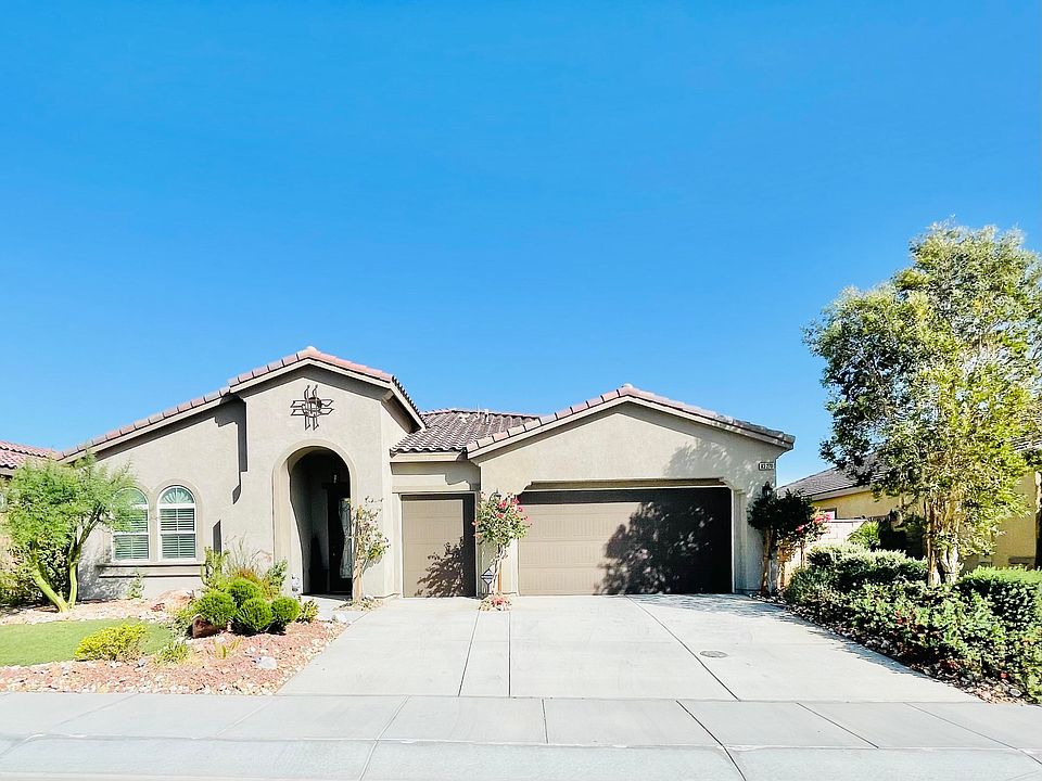 1st image of 43270 La Scala Way