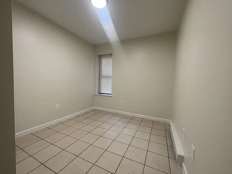 502 E Main St #1 — Photo 5