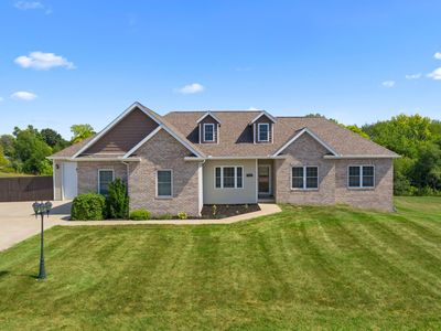 108 Lost Creek Ct, Pekin, IL, 61554