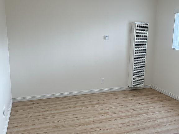 4th image of 16701 S Berendo Ave #1