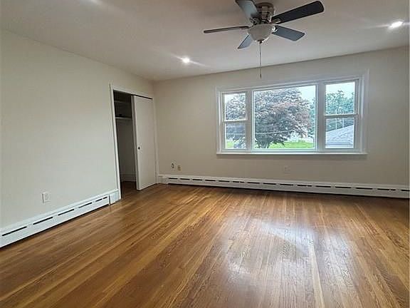 3rd image of 222 Main Rd