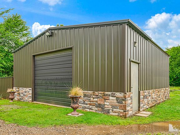 3rd image of 3929 County Road 42350