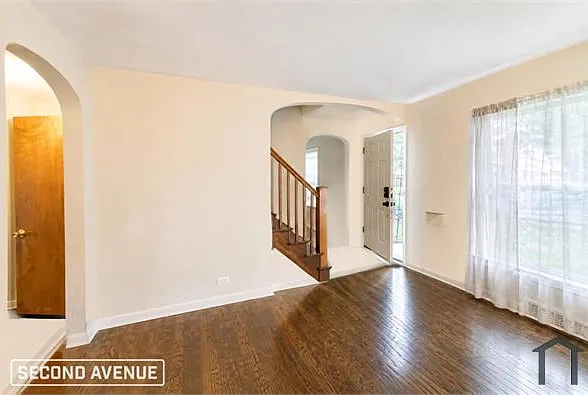 3 bed, 1664 sqft, $2,089 — Photo 2