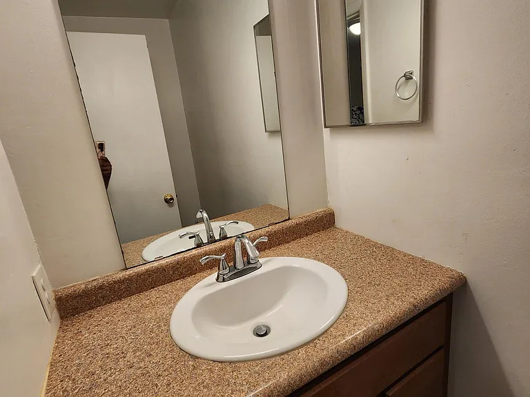 1725 SW 69th Way — Photo 12