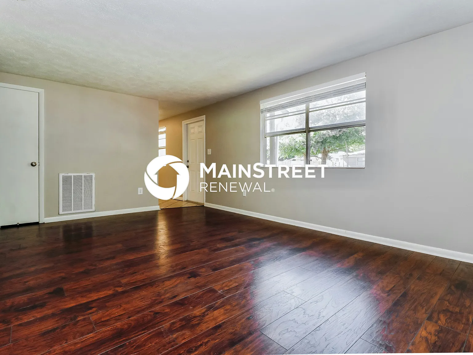 6412 Pueblo Ave — Photo 2
