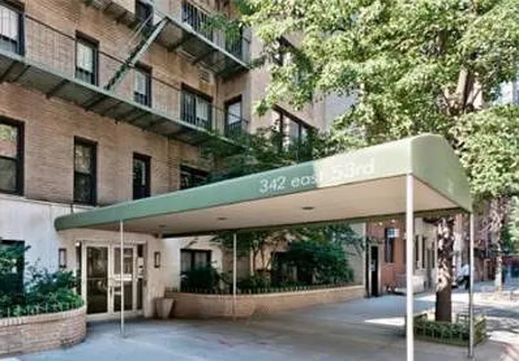 Sold by Manhattan Living | media 10