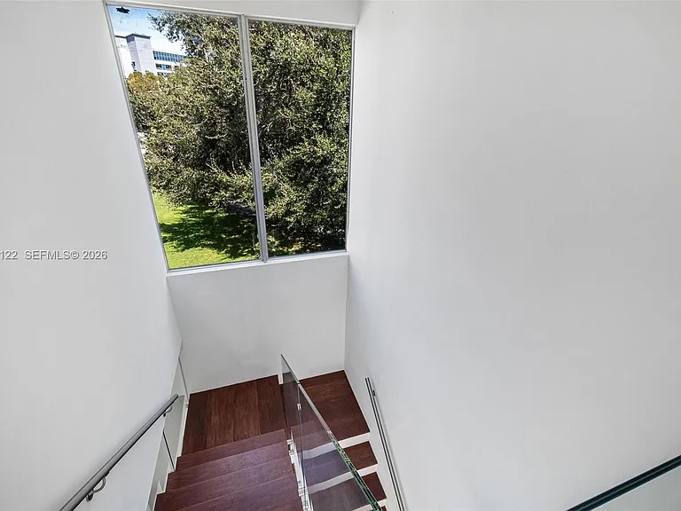 200 SW 32nd Rd — Photo 54