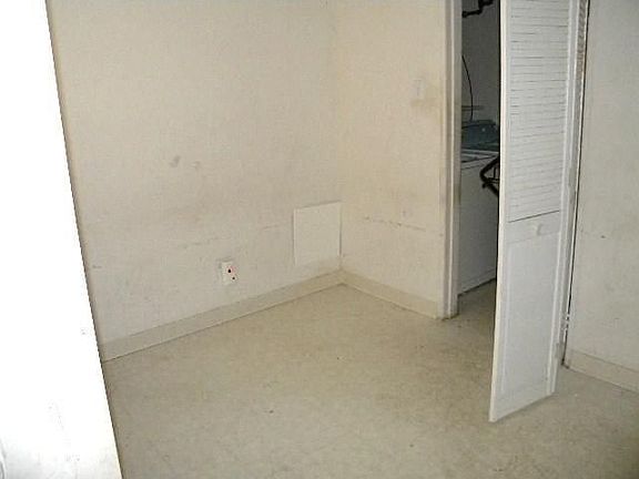 5th image of 1478 Stanley Blvd