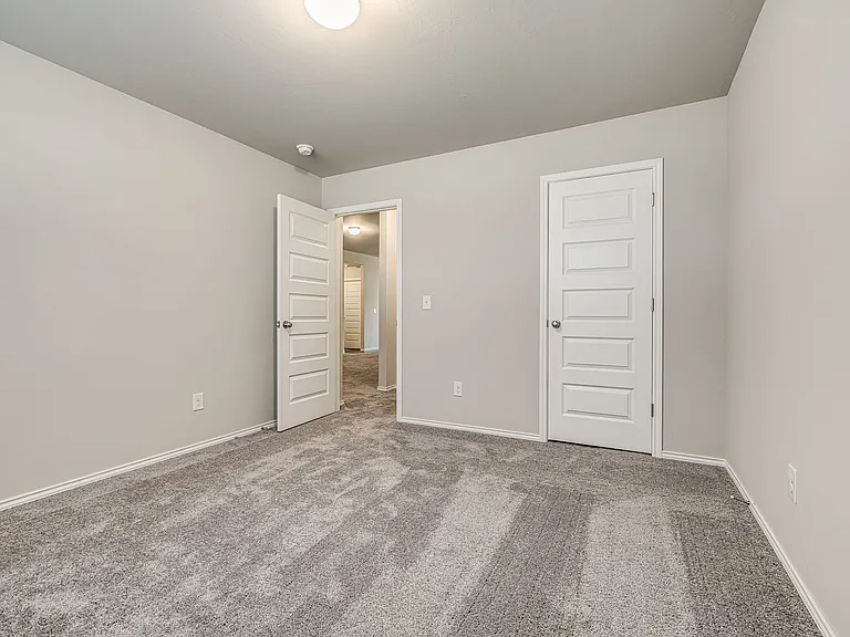 629 W Lola Dr — Photo 16