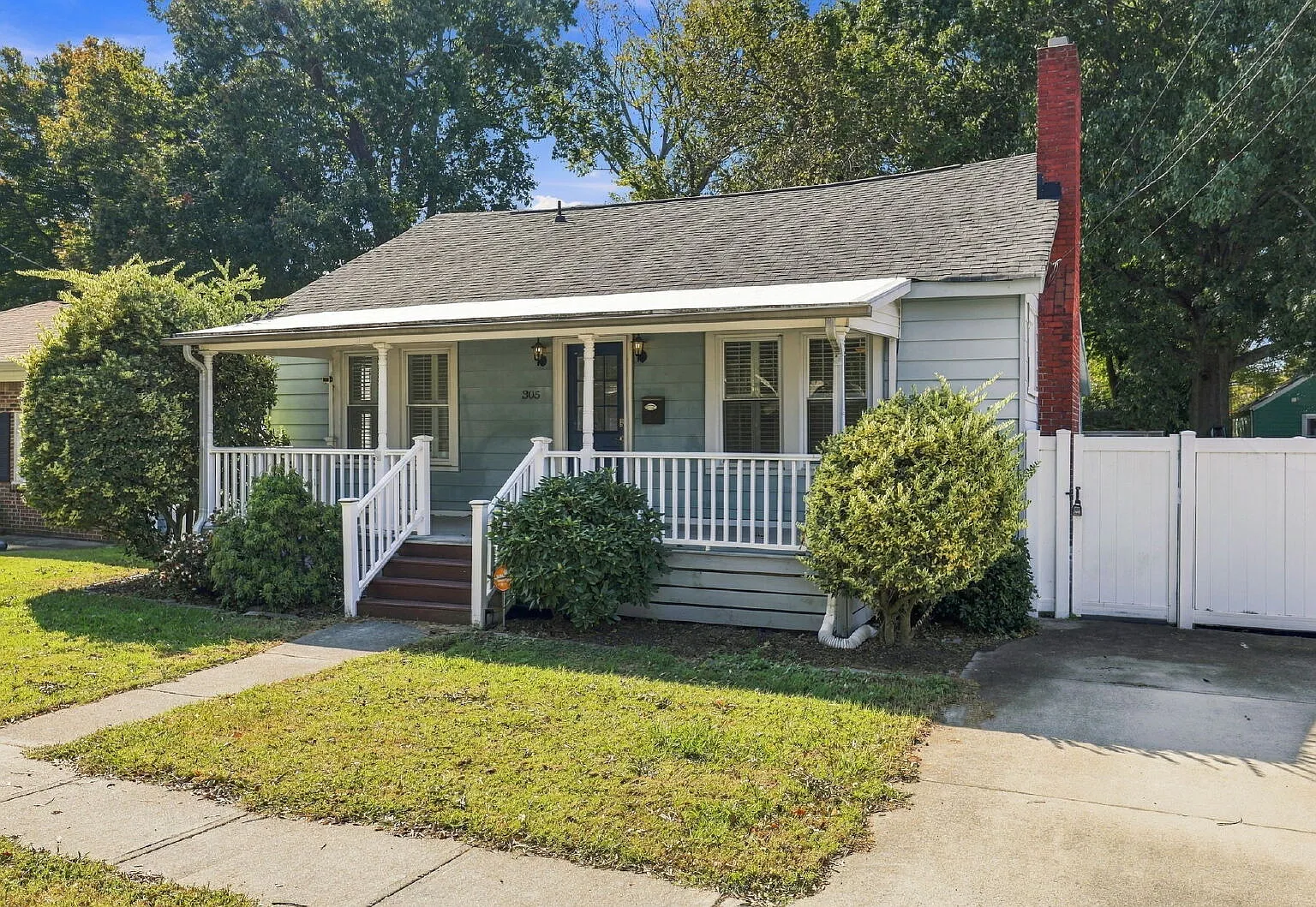 3 bed, 1.5 bath, $2,200 — Photo 3