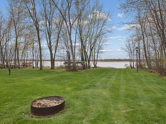 3rd image of Xxx Clam Lake Dr