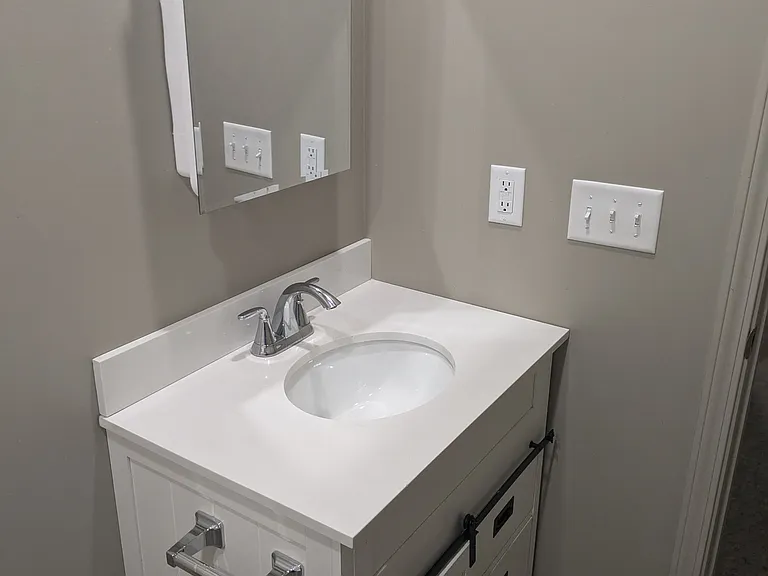1328 Industrial Dr #27 — Photo 4