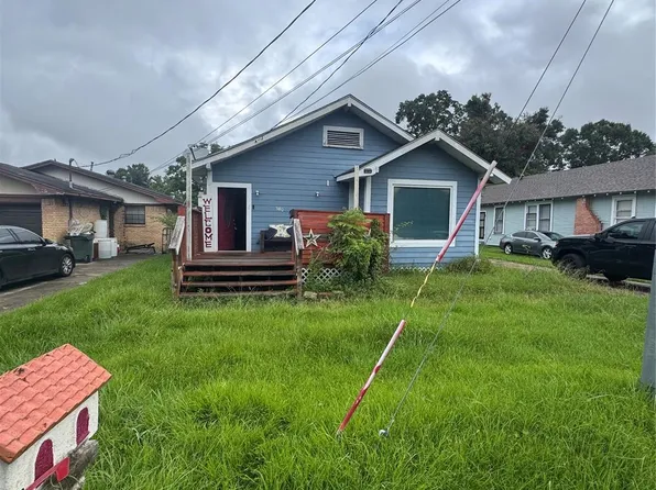 880 Prairie St, Beaumont, TX 77701