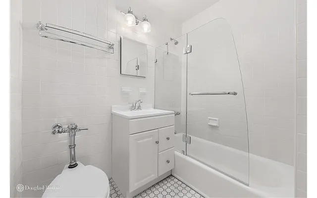 Rented by Douglas Elliman | media 7