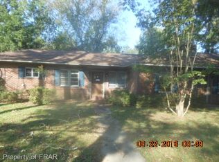 2601 N McMillan Ave, Lumberton, NC 28358