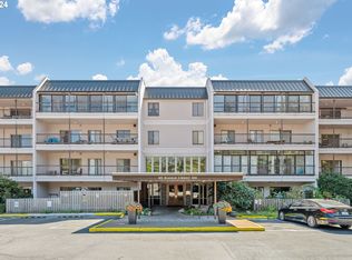 45 Eagle Crest Dr APT 313, Lake Oswego, OR