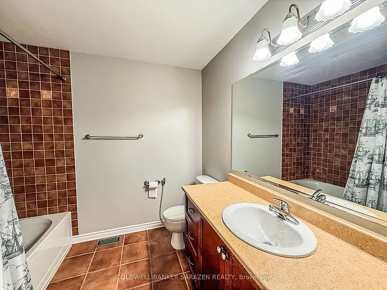 92 Selhurst Ave — Photo 18