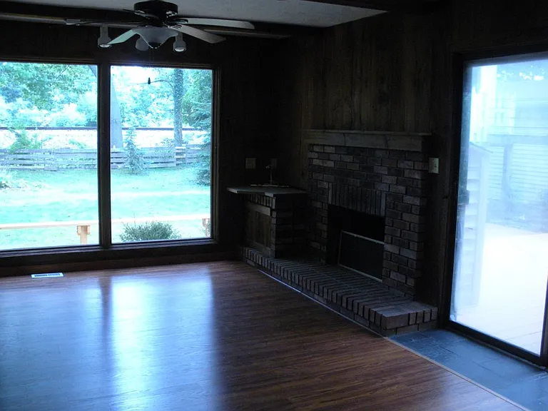27901 Knickerbocker Rd — Photo 4