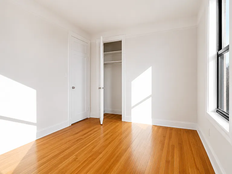 138 Haven Ave #24D — Photo 8