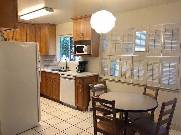 5th image of 631 Keats Ct #A