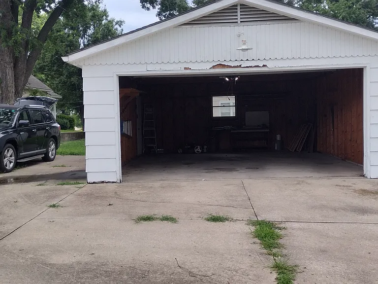 924 Kearney St — Photo 10