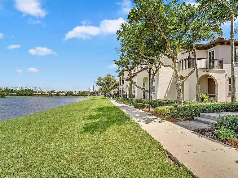 4357 Cascada Cir #4357 — Photo 48