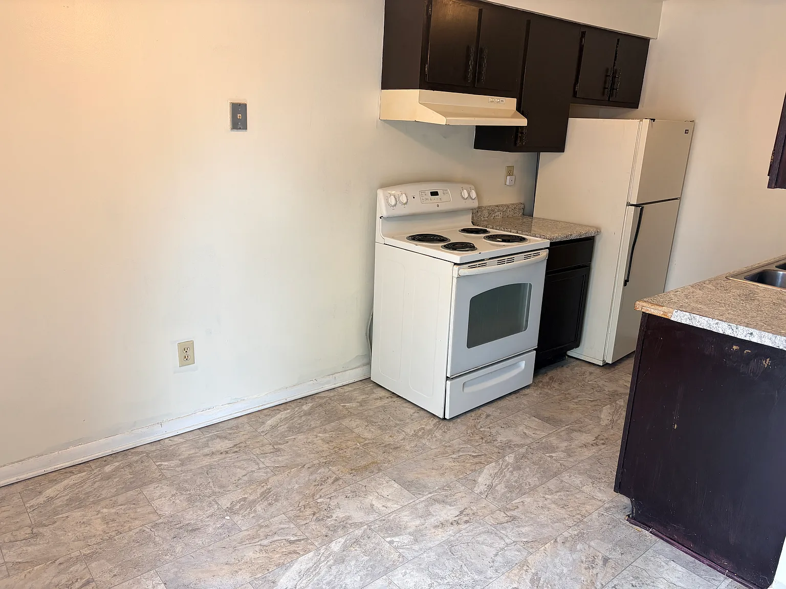 1 bed, 600 sqft, $800 — Photo 3