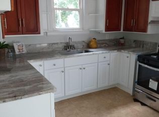 76 Maple Ave, Johnston, RI 02919