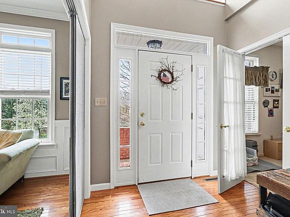 5th image of 1234 Jill Dr