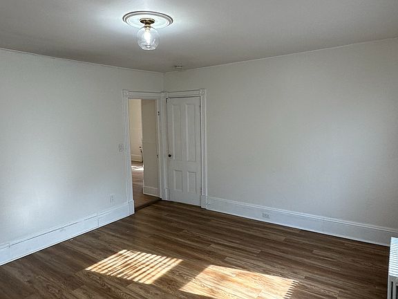 Spacious primary bedroom.