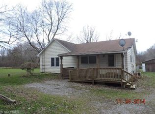 1766 N State Line Rd, Hubbard, OH 44425