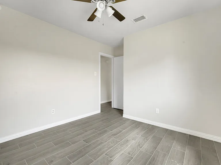 405 S Las Vegas Trl — Photo 13