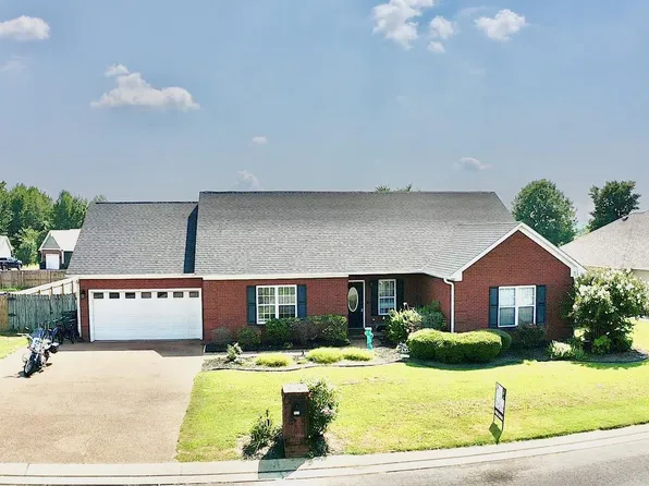 903 Whispering Pine Cv, Newbern, TN 38059