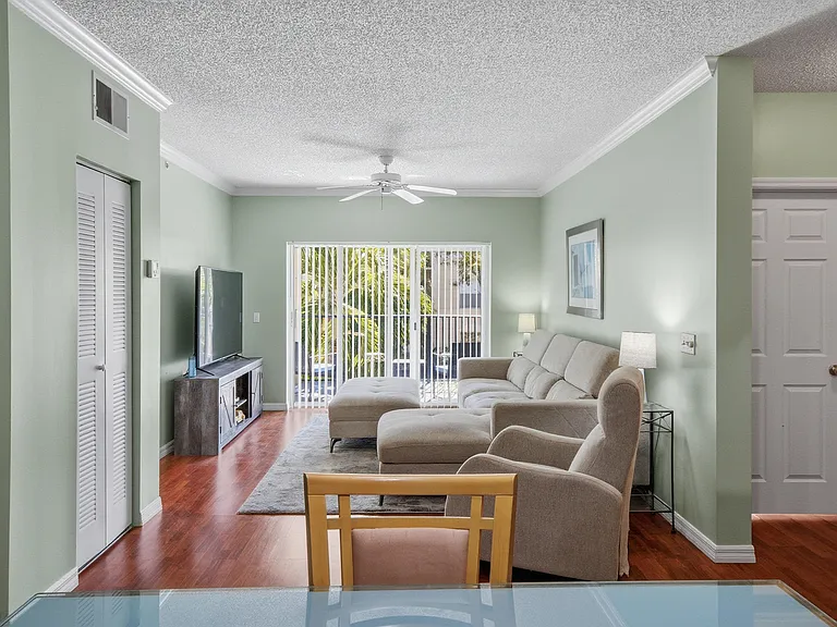 3221 Tuscany Way #3221 — Photo 7