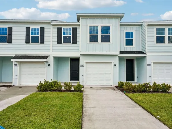 6860 Holcombe Down Dr, Zephyrhills, FL 33541