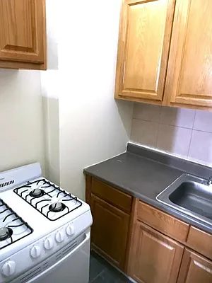 Rented by Sovereign Associates | media 4