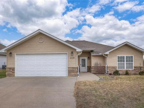 1235 Cypress Ct, Warrensburg, MO 64093