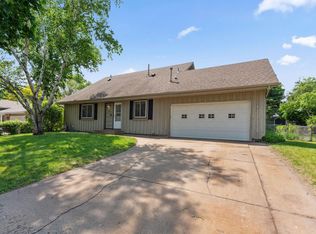 7674 Ideal Ave S, Cottage Grove, MN 55016