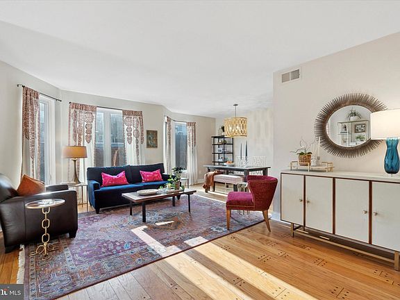 4th image of 1119 Pine St APT 208