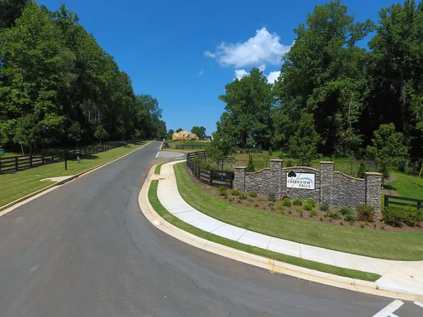 126 Creekview Ln, Canton, GA 30115