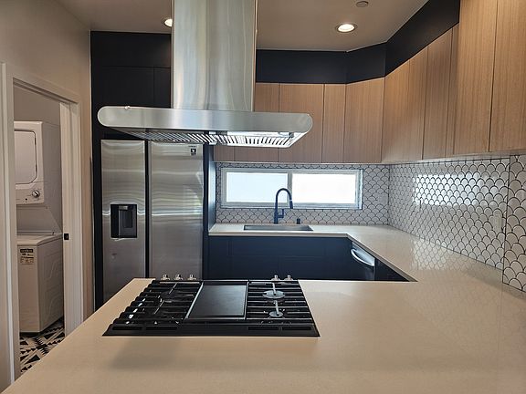 4th image of 4260 Laurel Canyon Blvd