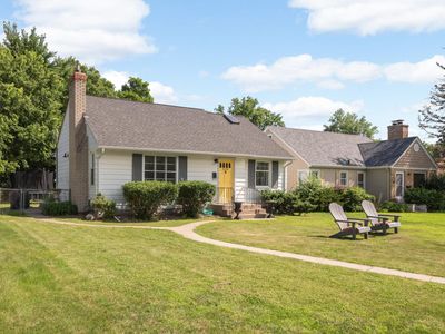 3208 W 60th St, Edina, MN, 55410