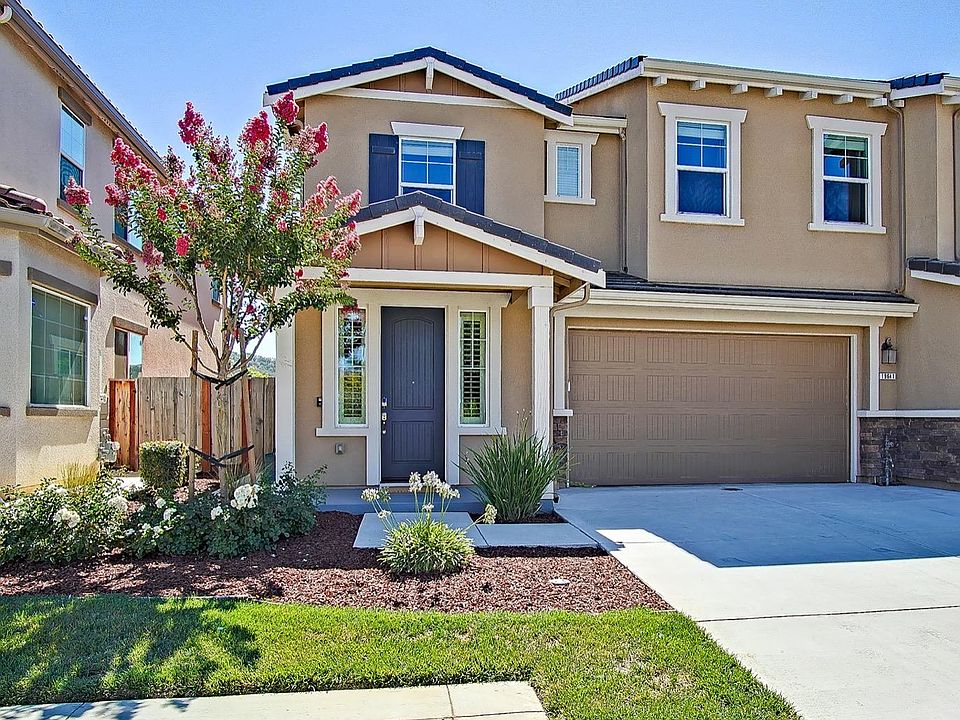 1st image of 19641 Annatto Ln